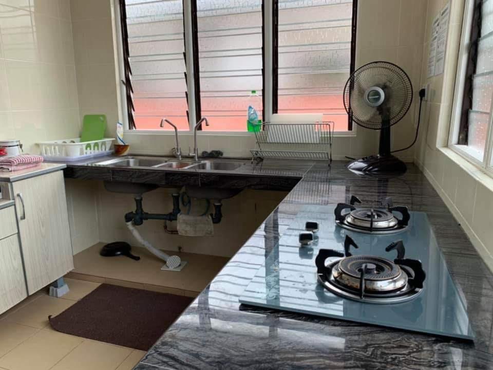 Bj Villa Homestay Kuala Terengganu Eksteriør billede